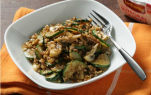 Arroz integral con quinoa, champiñón y calabacín