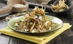 Ensalada-crujiente-de-arroz-salvaje-y-chips-de-verduritas-SundariRice