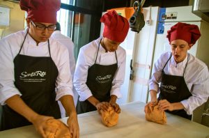 Alumnos de Gastronomix con Harinas Santa Rita