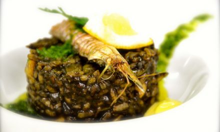 Arroz negro con sepia y cigalas