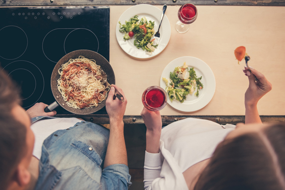 Carbohidratos para cenar, ¿una buena opción?