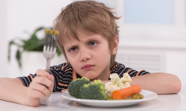 Trucos para lograr que nuestros niños coman todo tipo de alimentos