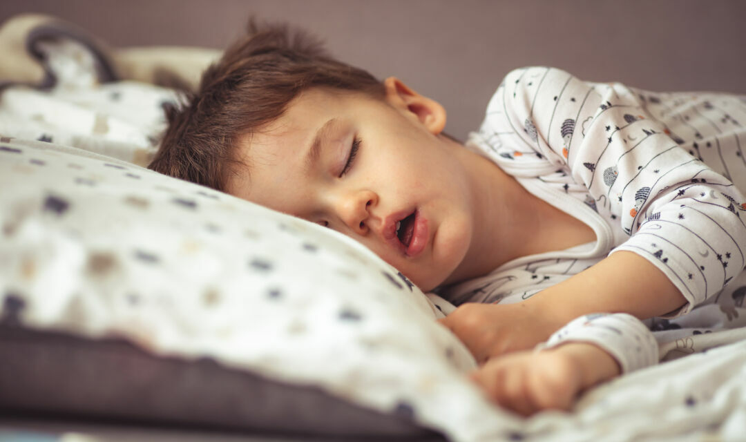 Cómo crear una buena rutina del sueño en los niños
