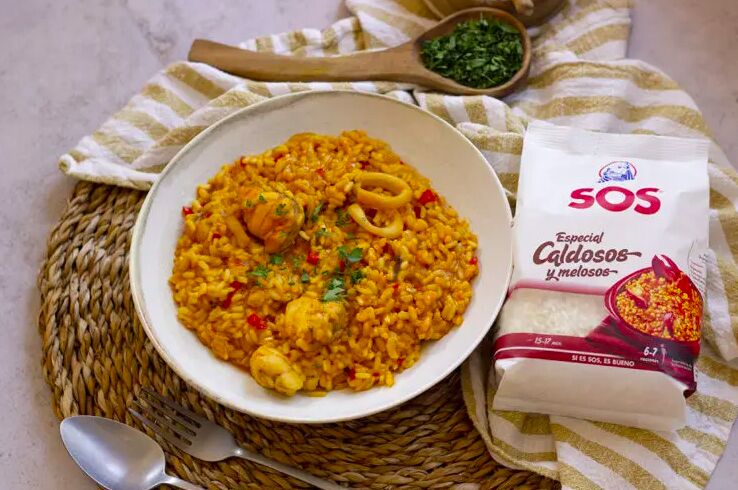 Arroz meloso con calamares y rape