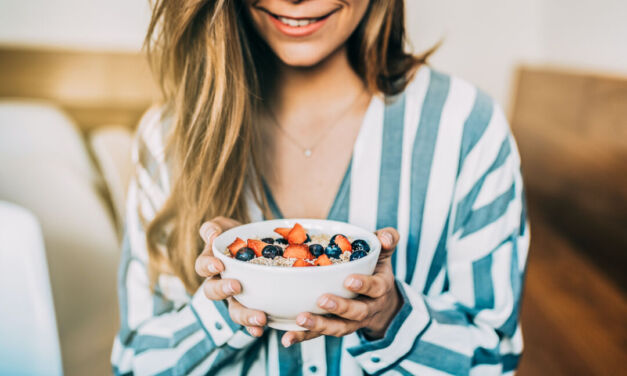 Cómo los alimentos afectan tu ritmo circadiano